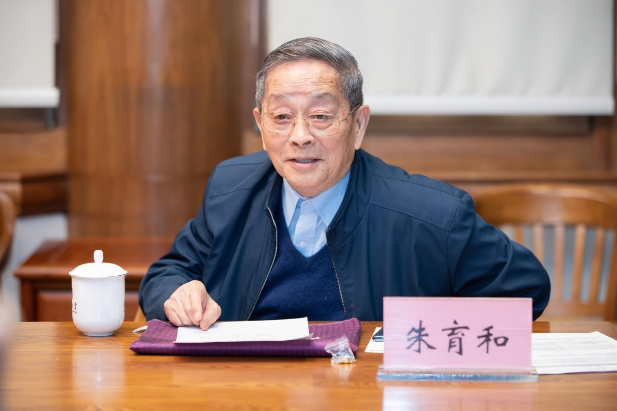 清華大學(xué)領(lǐng)導(dǎo)班子舉行黨史學(xué)習(xí)教育第一次專題學(xué)習(xí)研討