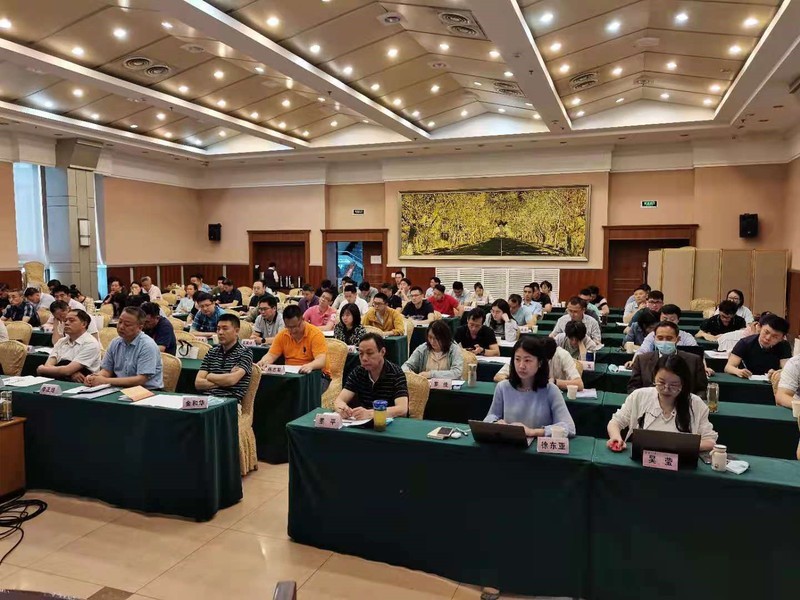 南京市公務(wù)員“新發(fā)展理念和新發(fā)展格局”專題培訓(xùn)班圓滿結(jié)業(yè)
