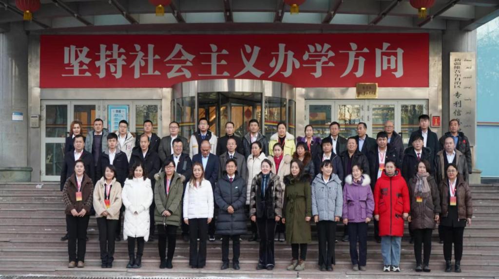 托克遜縣優(yōu)秀基層干部黨性教育培訓(xùn)班圓滿結(jié)業(yè)