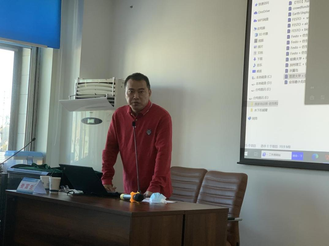 “人工智能技術(shù)及其產(chǎn)業(yè)應(yīng)用”省級高級研修班在我校成功舉辦