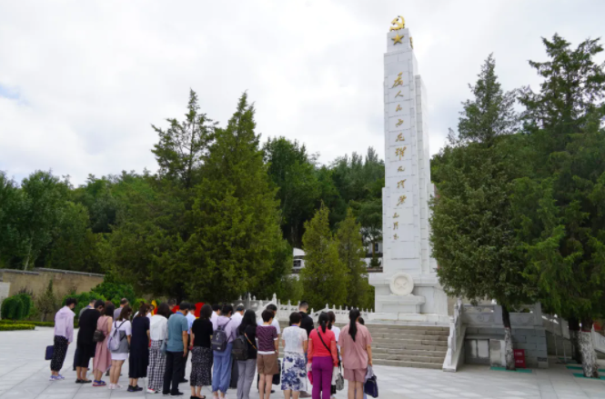 牢記革命歷史 賡續紅色血脈——黑龍江生物科技職業學院在延安大學澤東干部學院舉辦思想政治教育培訓班
