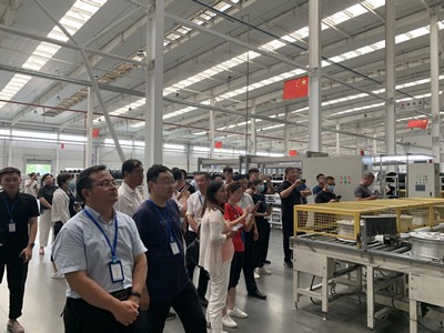 燕山大學(xué)—梁山縣專用汽車企業(yè)家專題研修班圓滿結(jié)束