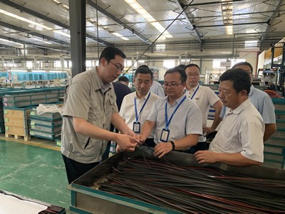 燕山大學(xué)—梁山縣專用汽車企業(yè)家專題研修班圓滿結(jié)束
