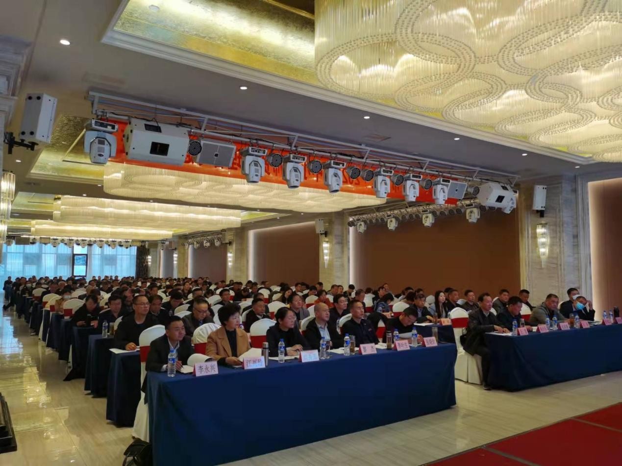 安徽省市、縣（市區(qū)）2021年中小學(xué)師資管理者專題研修班在我校順利開班