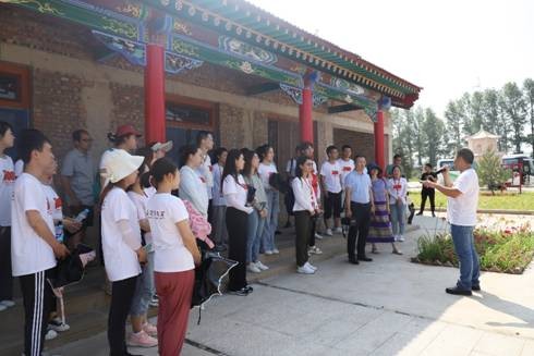 馬克思主義學(xué)院師生赴右玉干部學(xué)院開展實踐研修